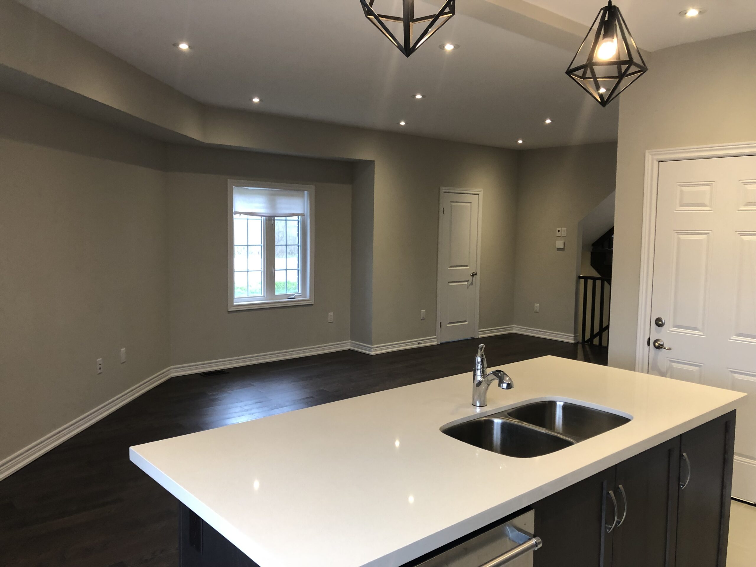 StarwardHomes-63-377GlancasterRd-Leasing-Photo (4)